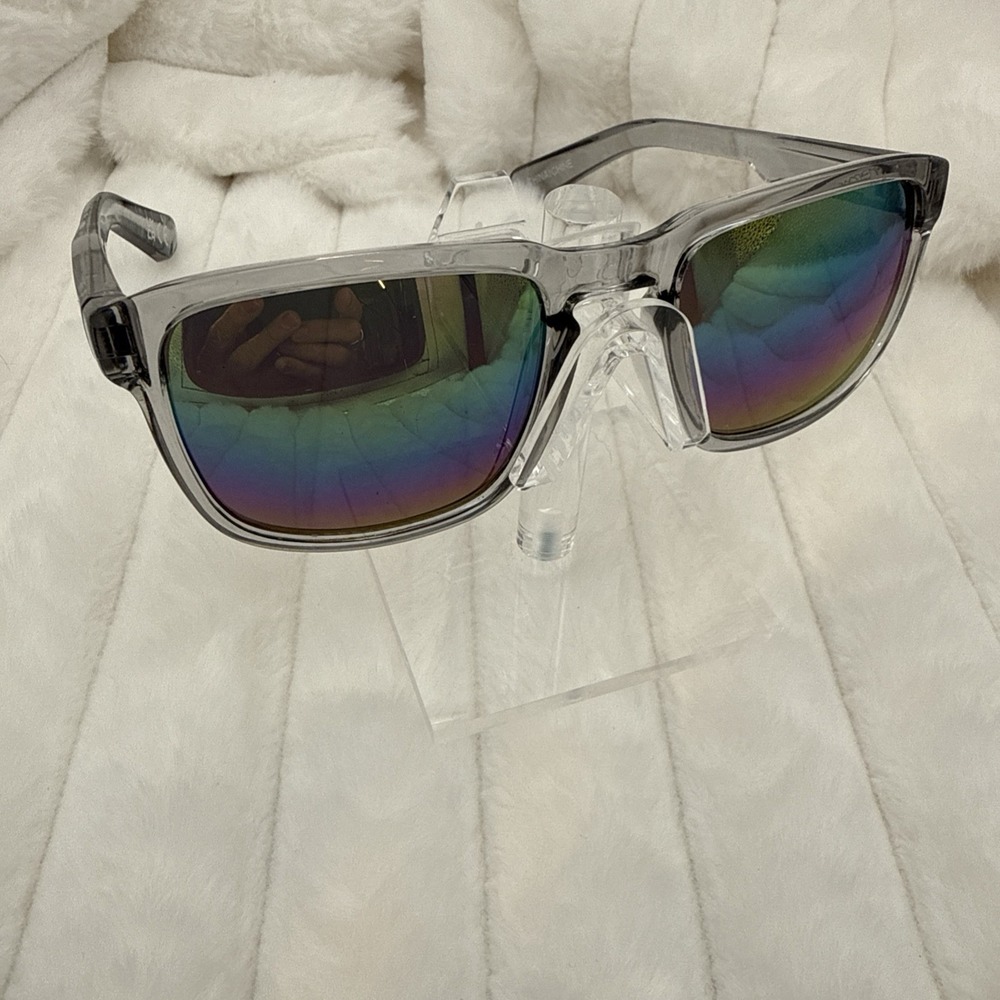 BODY GLOVE TRANSLUCENT GRAY MIRROR LENS POLARIZED SQUARE SPORT AH0924 AUTHENTIC